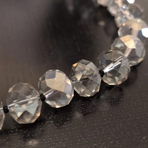 Banana Republic Elegant Crystal Chunky Beaded Necklace - Picture 4 of 4